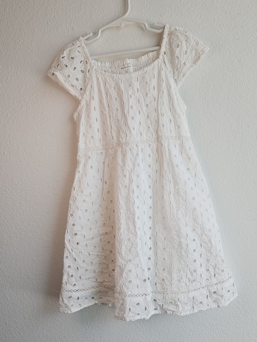 Abercrombie Kids Girls' White Eyelet Cotton Dress - Classic Summer Style 7/8